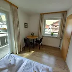 Haus Irmgard By Châtel Reizen Bed & Breakfast Tux