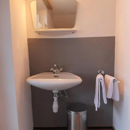 Haus Irmgard By Chatel Reizen Oda ve Kahvaltı Tux