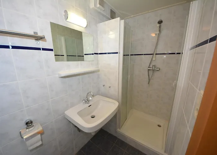 Haus Irmgard By Châtel Reizen Alojamento de Acomodação e Pequeno-almoço Tux